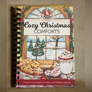 Gooseberry Patch Cozy Christmas Comforts Cookbook